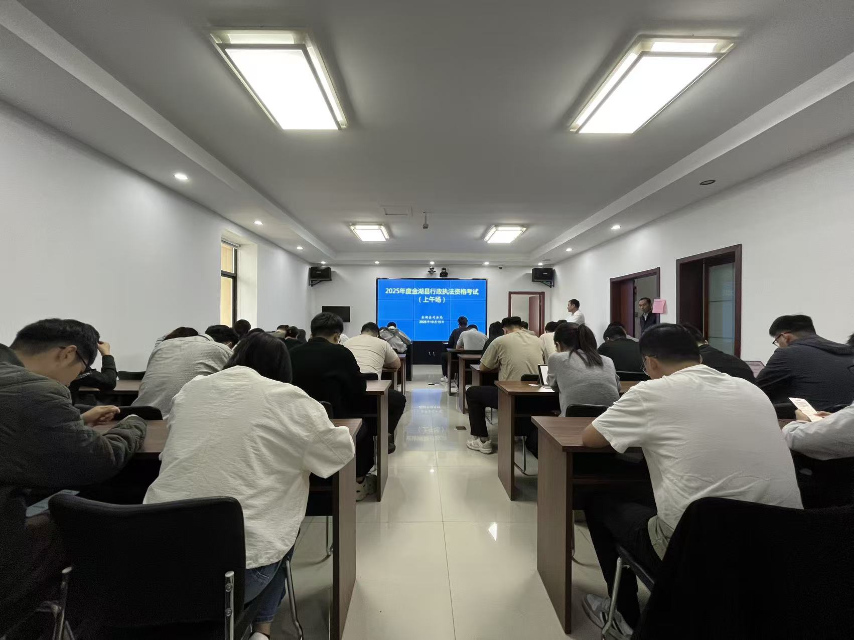 金湖严把“三关”打造一支高素质行政执法队伍（...