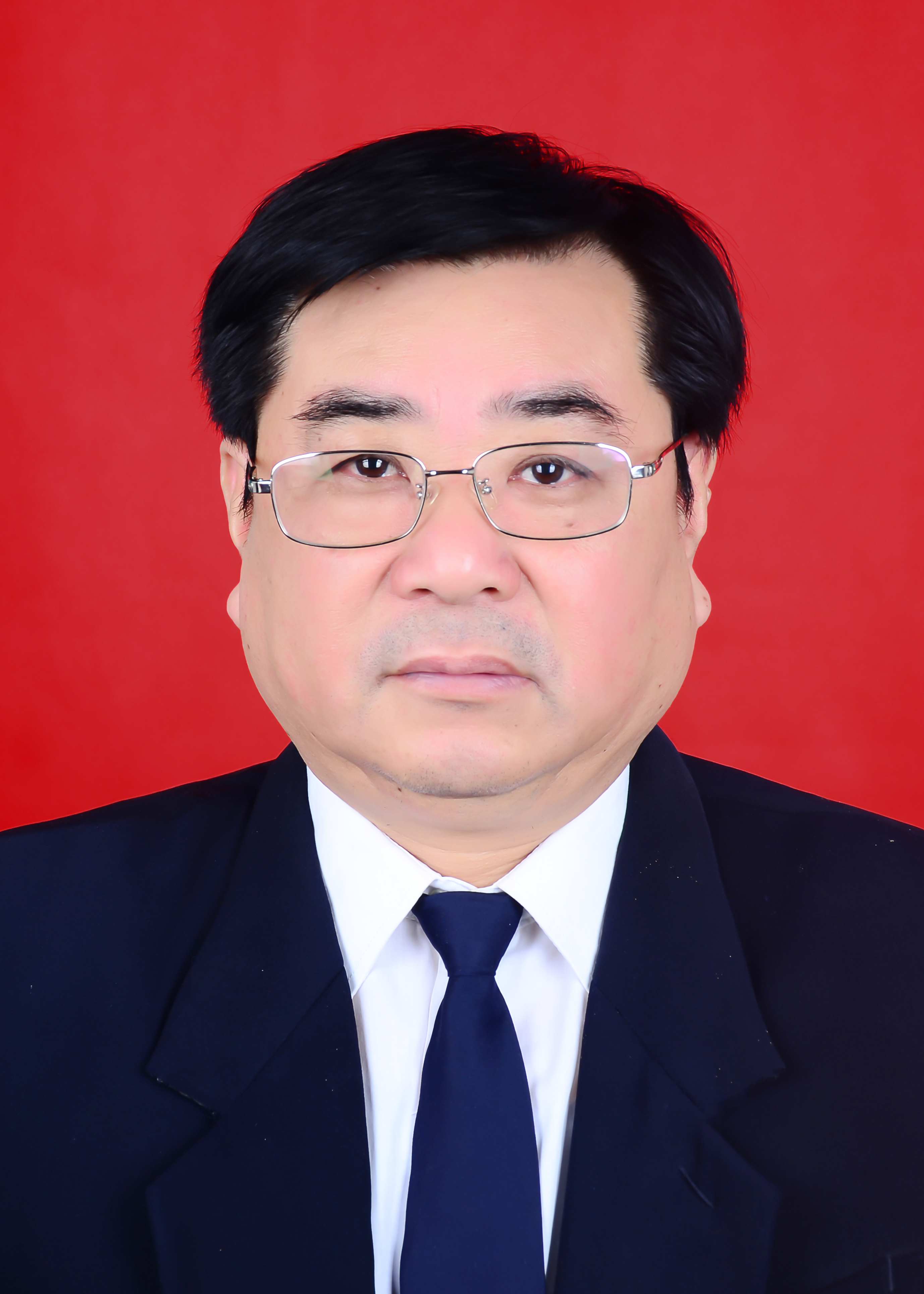 吴政霖(红底).jpg 吴政霖(红底).jpg